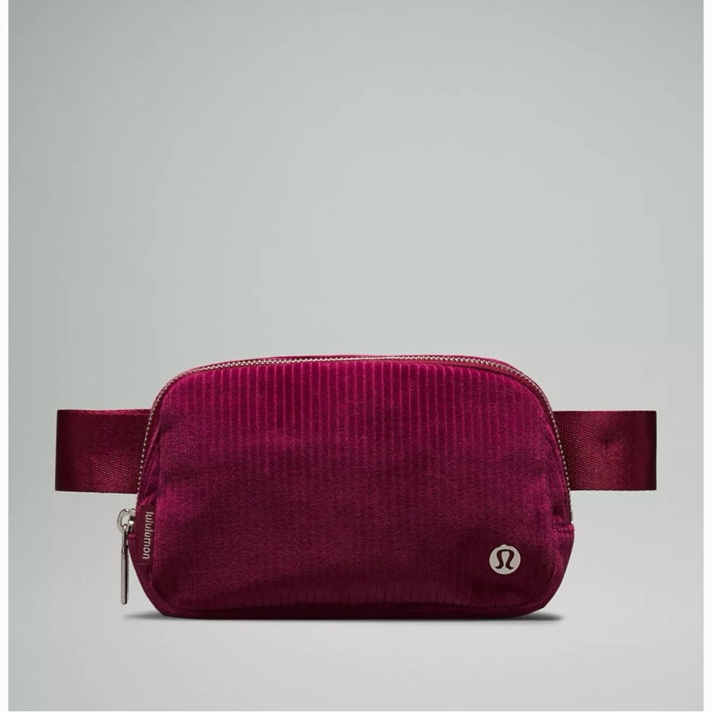 Lululemon Everywhere Belt Bag 1L Corduroy